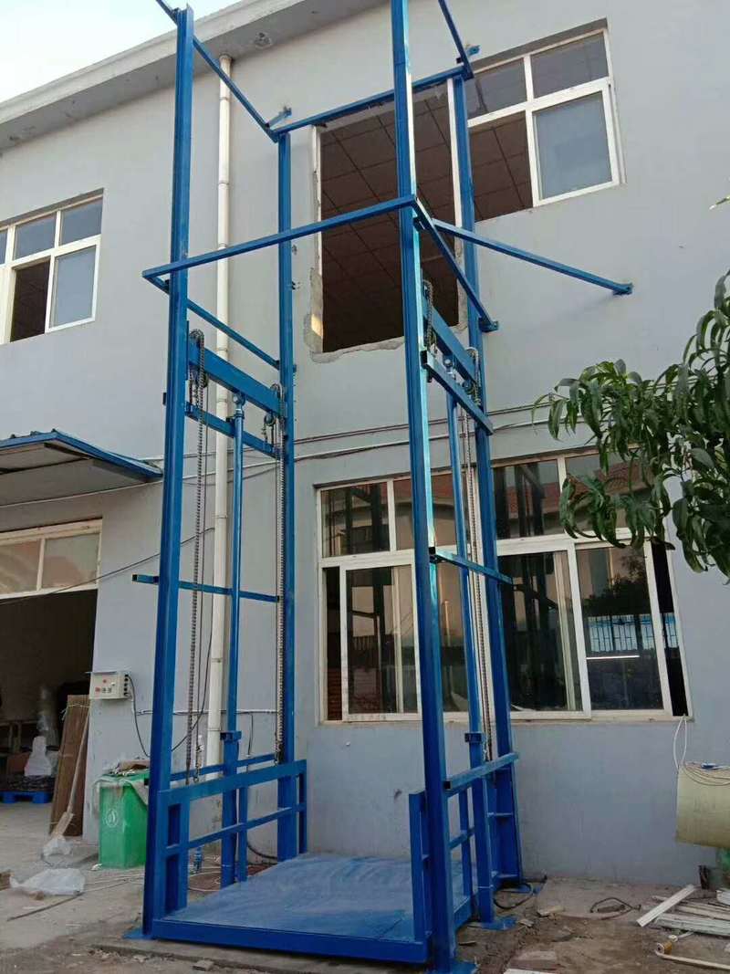 大理简易小型货梯
